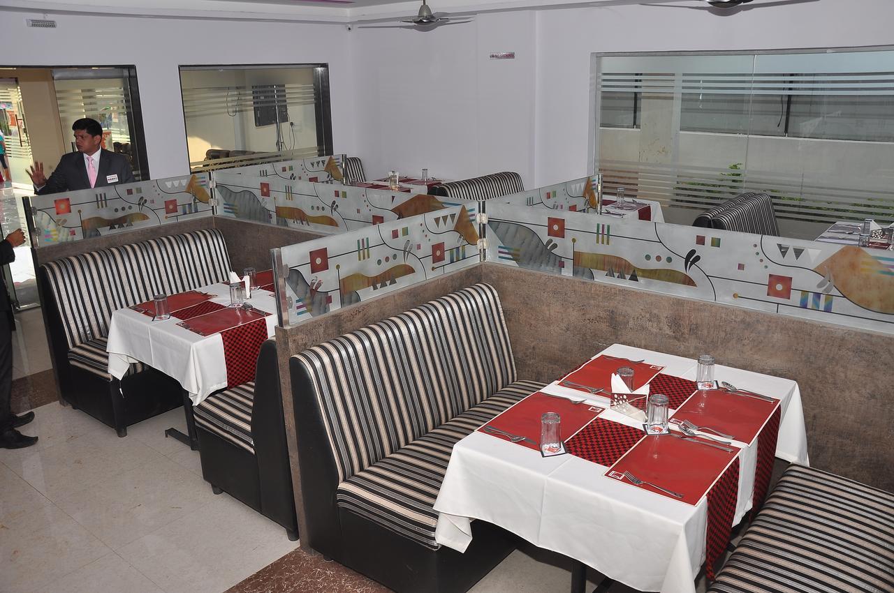 Clarks Inn Bagalkot Exterior photo